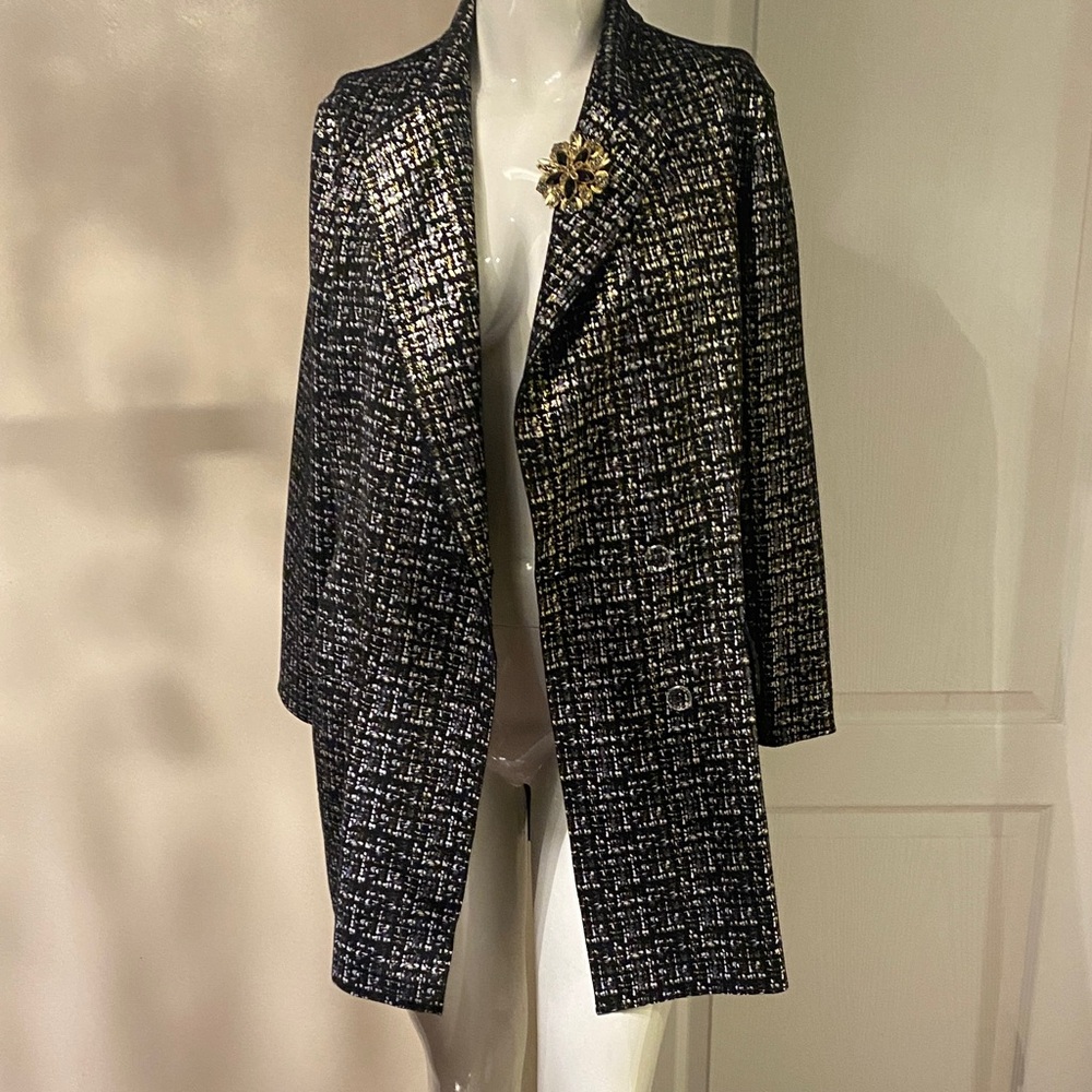 Elegant Black and Gold Silver Women's Blazer L. brooch included